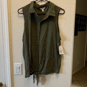 Time and Tru sleeveless blouse